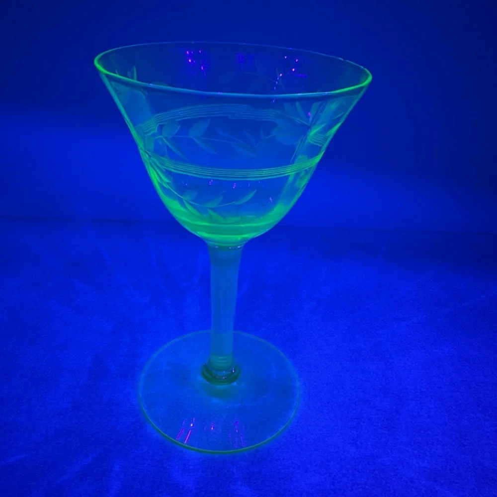 Vintage Etched Floral Uranium Glass Cocktail Martini Glass Green Glow 4.25